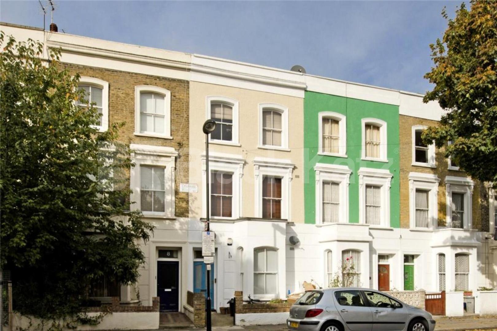 Positioned on Lowman Road the property enjoys excellent transport connection Lowman Road , Holloway