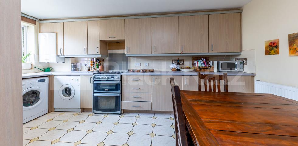 			4 DOUBLE BEDROOM HOUSE!, 4 Bedroom, 1 bath, 1 reception House			 Minster Walk, Crouch End