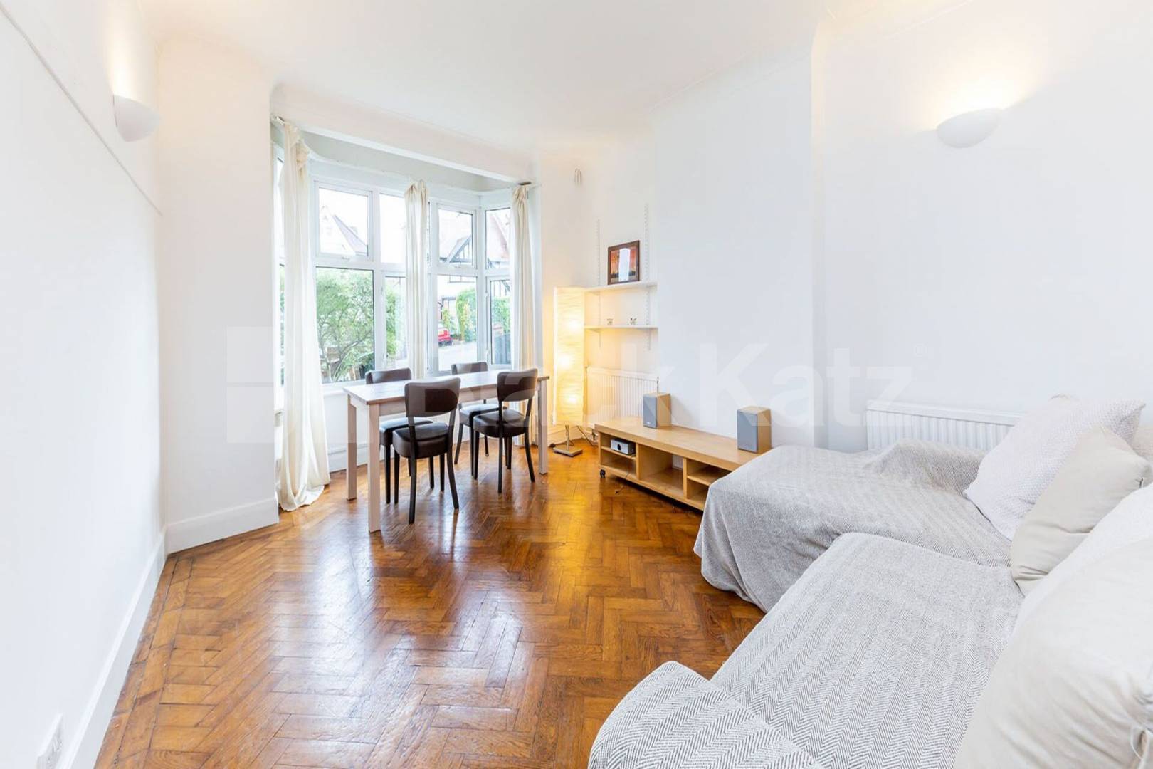 Inclusive of Council Tax, Water and Gas stunning split level 2 ded Montenotte Road, Crouch End / Highgate