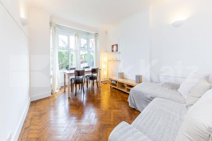 Inclusive of Council Tax, Water and Gas stunning split level 2 ded Montenotte Road, Crouch End / Highgate