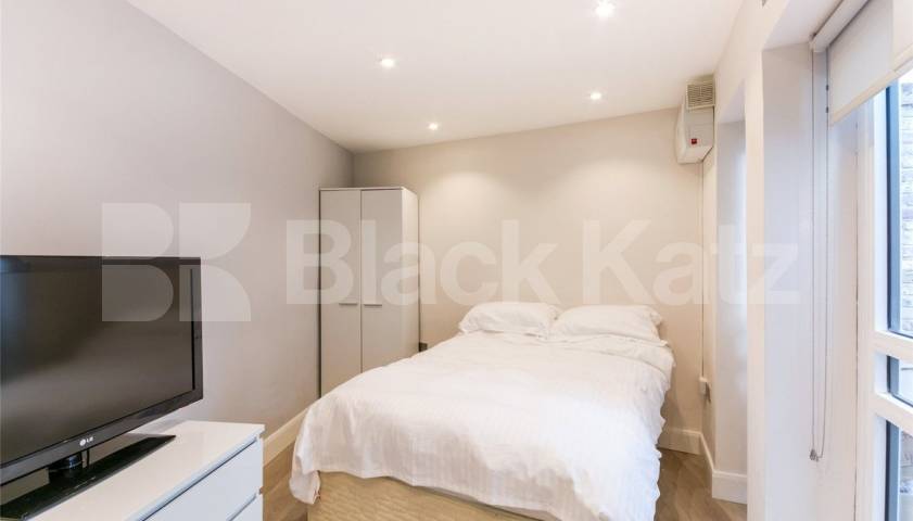 			NEW INSTRUCTION!, Studio Apartment, 1 bath, 1 reception Studio			 Molyneux Street, MARYLEBONE