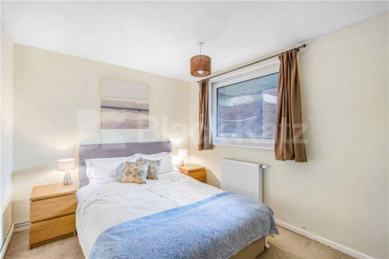 A beautifully presented three-bedroom split-level apartment on Mitchell Road Mitchell Road , Old Street 