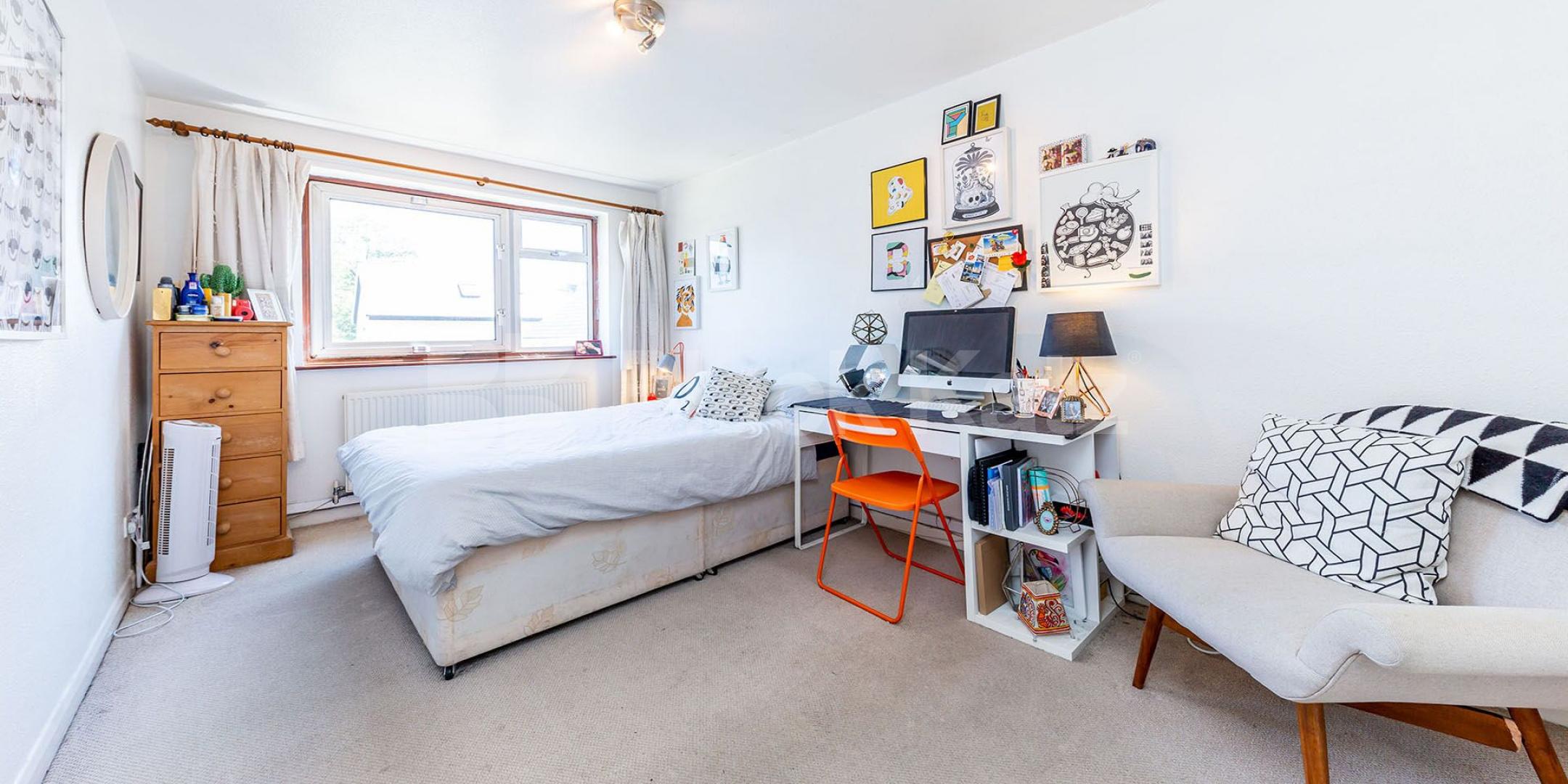 			Great Location!, 2 Bedroom, 1 bath, 1 reception Flat			 Church Lane, Crouch End / Hornsey