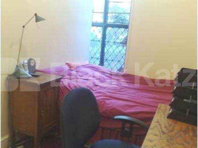 			RENT IS ALSO INCLUSIVE OF COUNCIL TAX,CENTRAL HEATING AND HOT WATER., 1 Bedroom, 1 bath, 1 reception Flat			 Westbourne Grove, NOTTING HILL