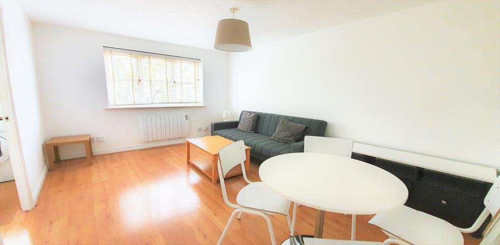 			1 Bedroom, 1 bath, 1 reception Apartment			 Upton Close, Cricklewood