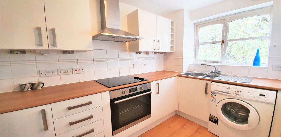 			1 Bedroom, 1 bath, 1 reception Apartment			 Upton Close, Cricklewood