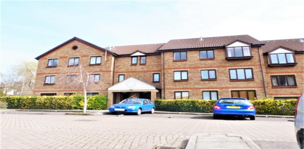			1 Bedroom, 1 bath, 1 reception Flat			 Deanery Close, EAST FINCHLEY