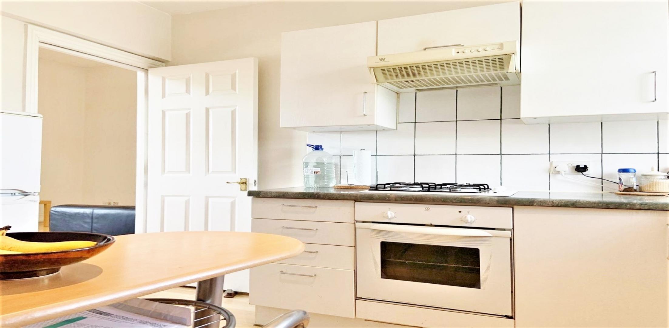 			1 Bedroom, 1 bath, 1 reception Apartment			 Edward Close, CRICKLEWOOD