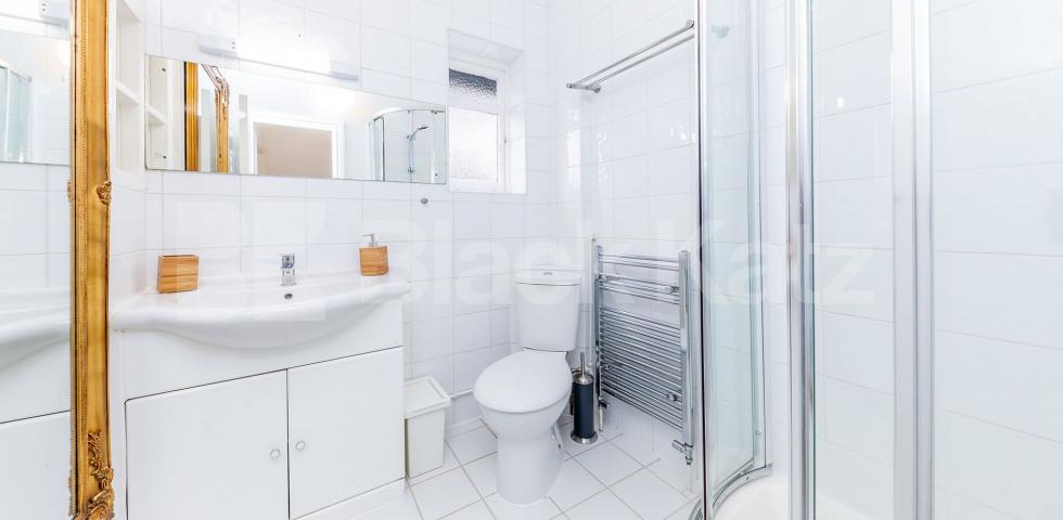 Split Level 4 bedroom In the heart of Crouch End / Highgate  Montenotte Road, Crouch End / Highgate