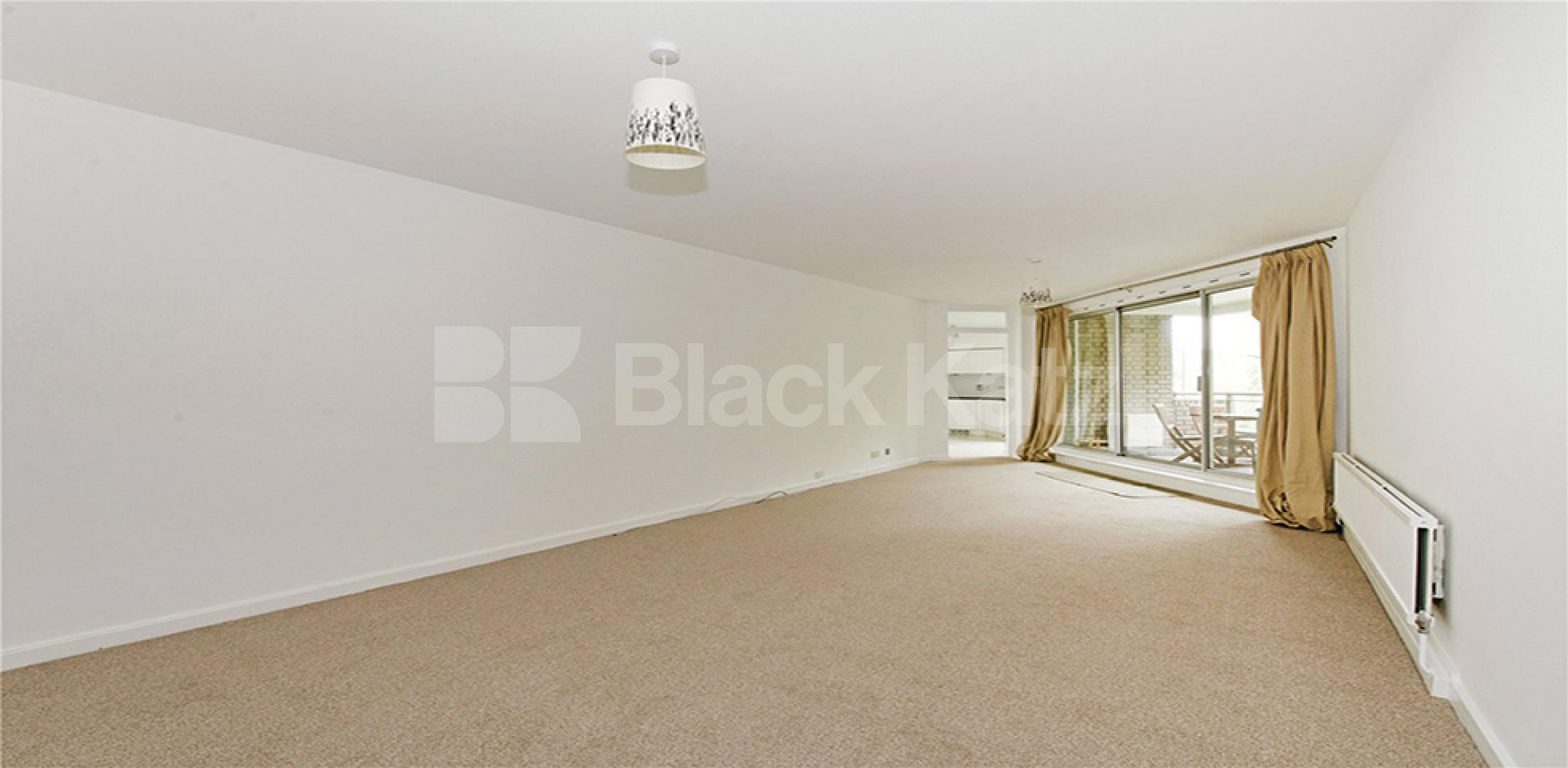 			3 BED WITH TERRACE!, 3 Bedroom, 1 bath, 1 reception Flat			 Oakley Square, CAMDEN / MORNINGTON CRESCENT