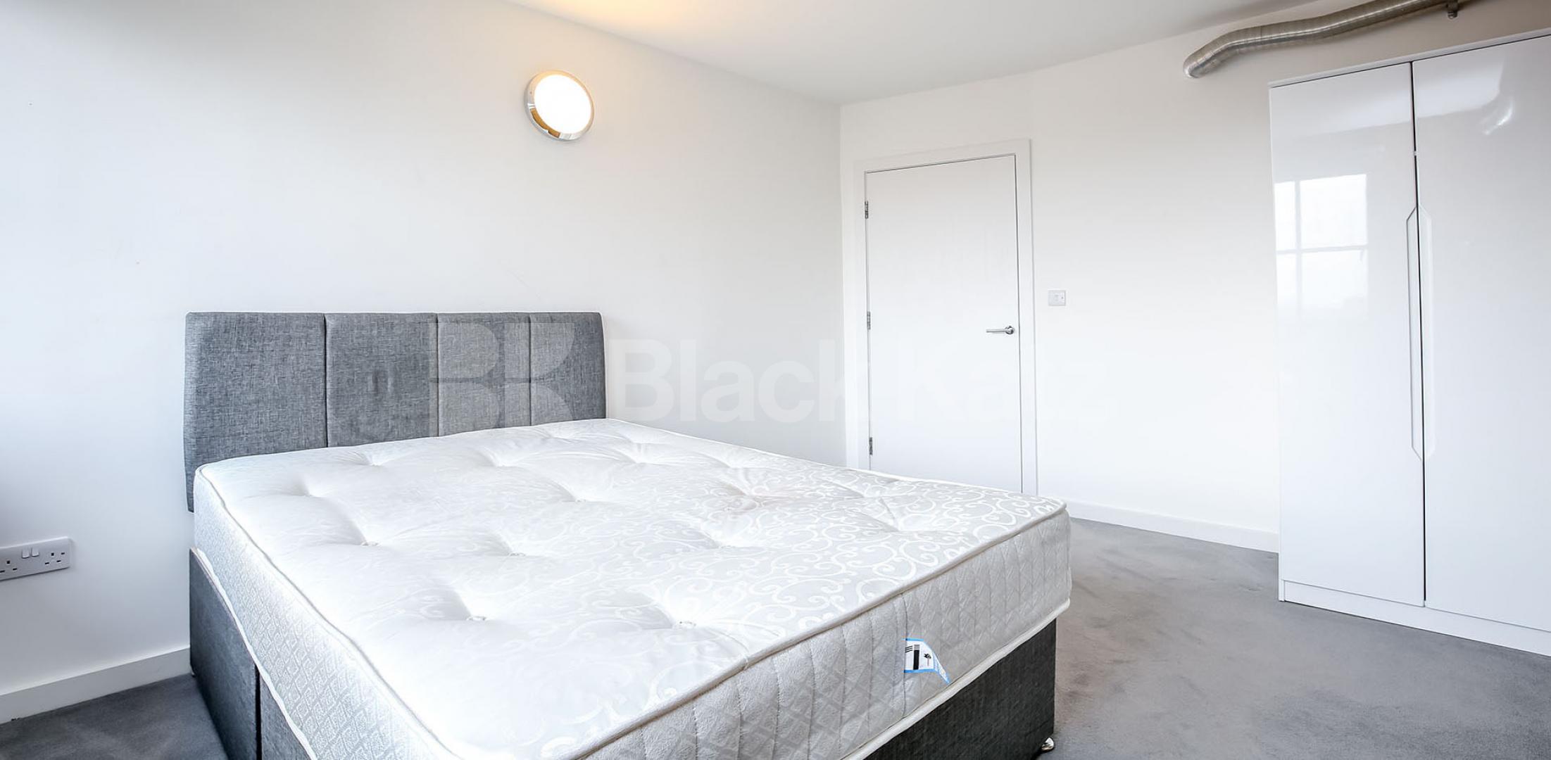			WAREHOUSE APARTMENT, 3 Bedroom, 1 bath, 1 reception Apartment			 SPRINGFIELD LOFTS - TYSSEN STREET , DALSTON/HAGGERSTON