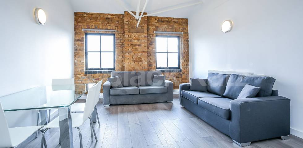 			WAREHOUSE APARTMENT, 3 Bedroom, 1 bath, 1 reception Apartment			 SPRINGFIELD LOFTS - TYSSEN STREET , DALSTON/HAGGERSTON