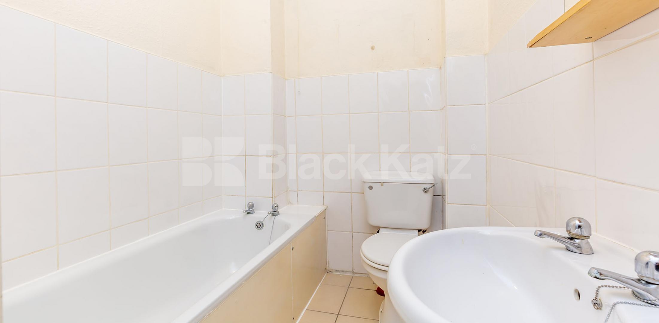 			Large One Bed Property !, 1 Bedroom, 1 bath, 1 reception Ground Floor Flat			 Wolseley Road, Crouch End