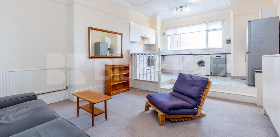 			Large One Bed Property !, 1 Bedroom, 1 bath, 1 reception Ground Floor Flat			 Wolseley Road, Crouch End