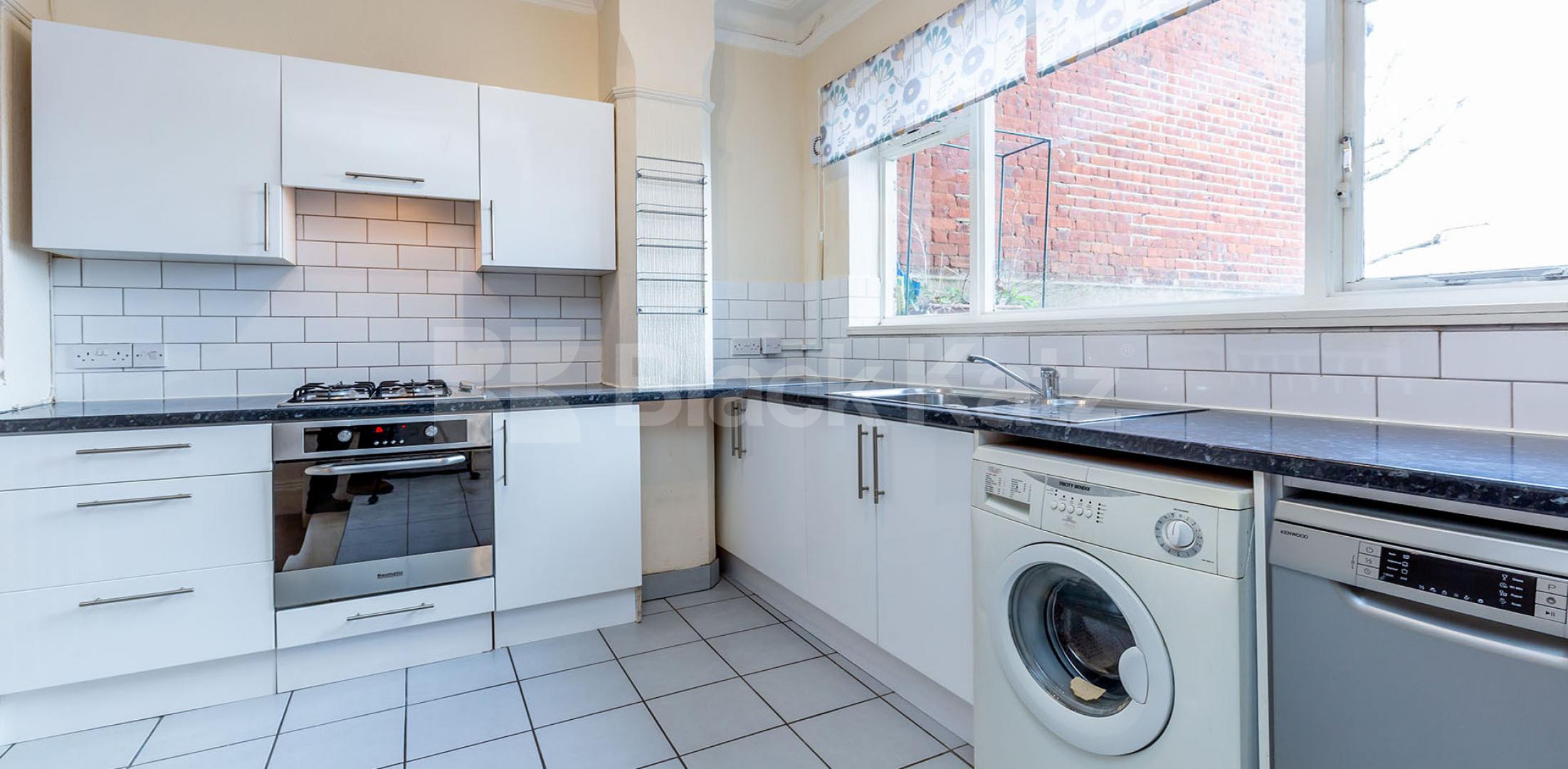 			ONE BED MINS TO BROADWAY!, 1 Bedroom, 1 bath, 1 reception Flat			 Wolseley Road, CROUCH END