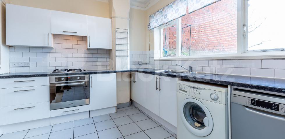 			Large One Bed Property !, 1 Bedroom, 1 bath, 1 reception Ground Floor Flat			 Wolseley Road, Crouch End