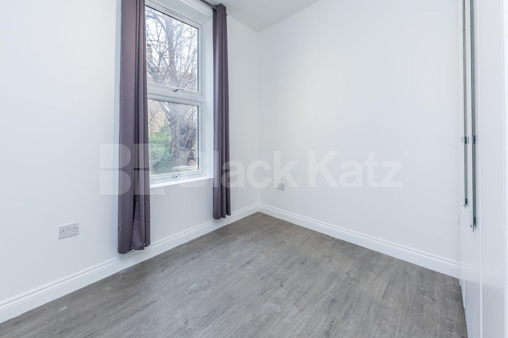 spacious 3 bedroom property close to Hackney downs Foulden Road , Stoke Newington