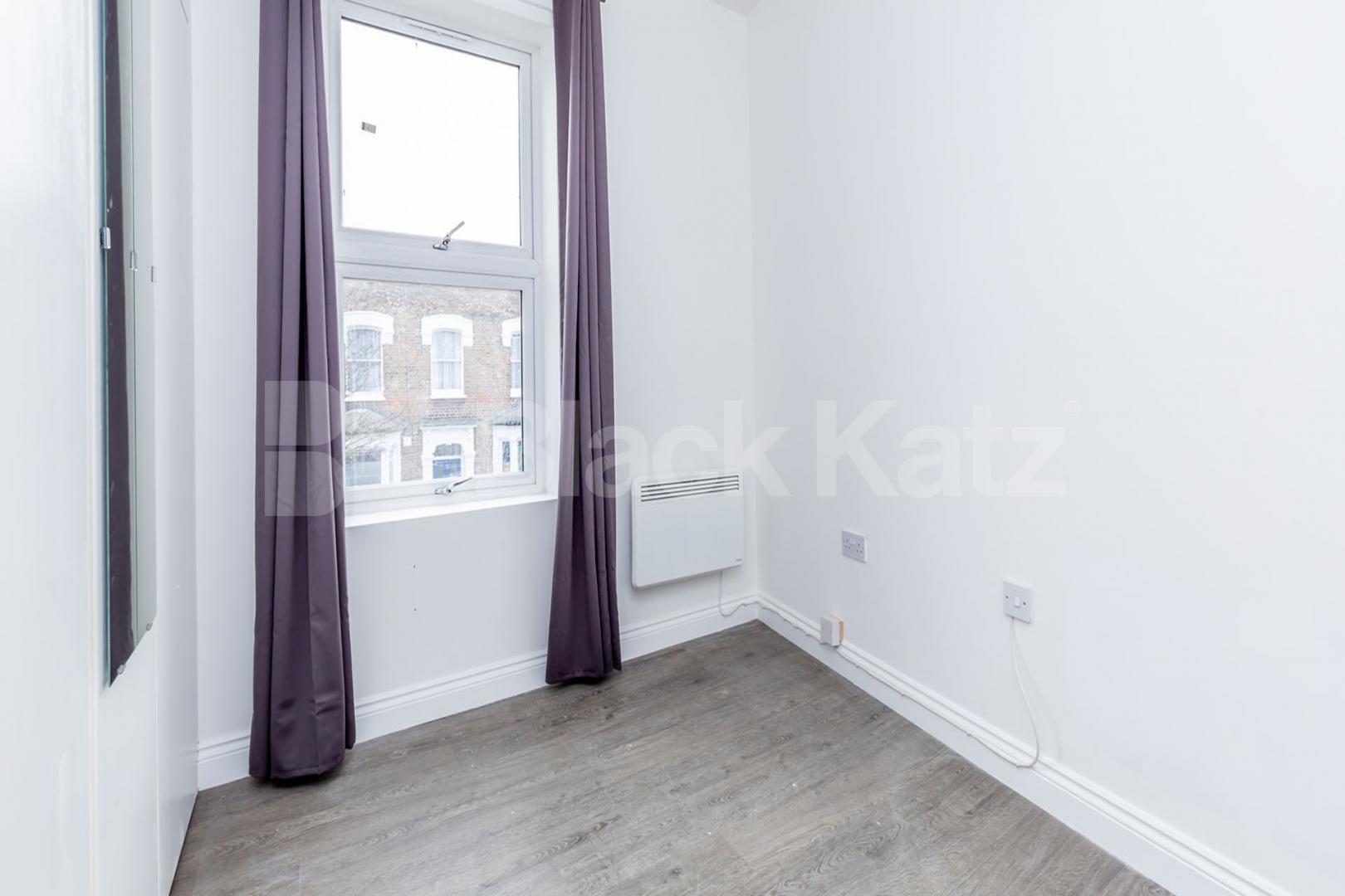 spacious 3 bedroom property close to Hackney downs Foulden Road , Stoke Newington