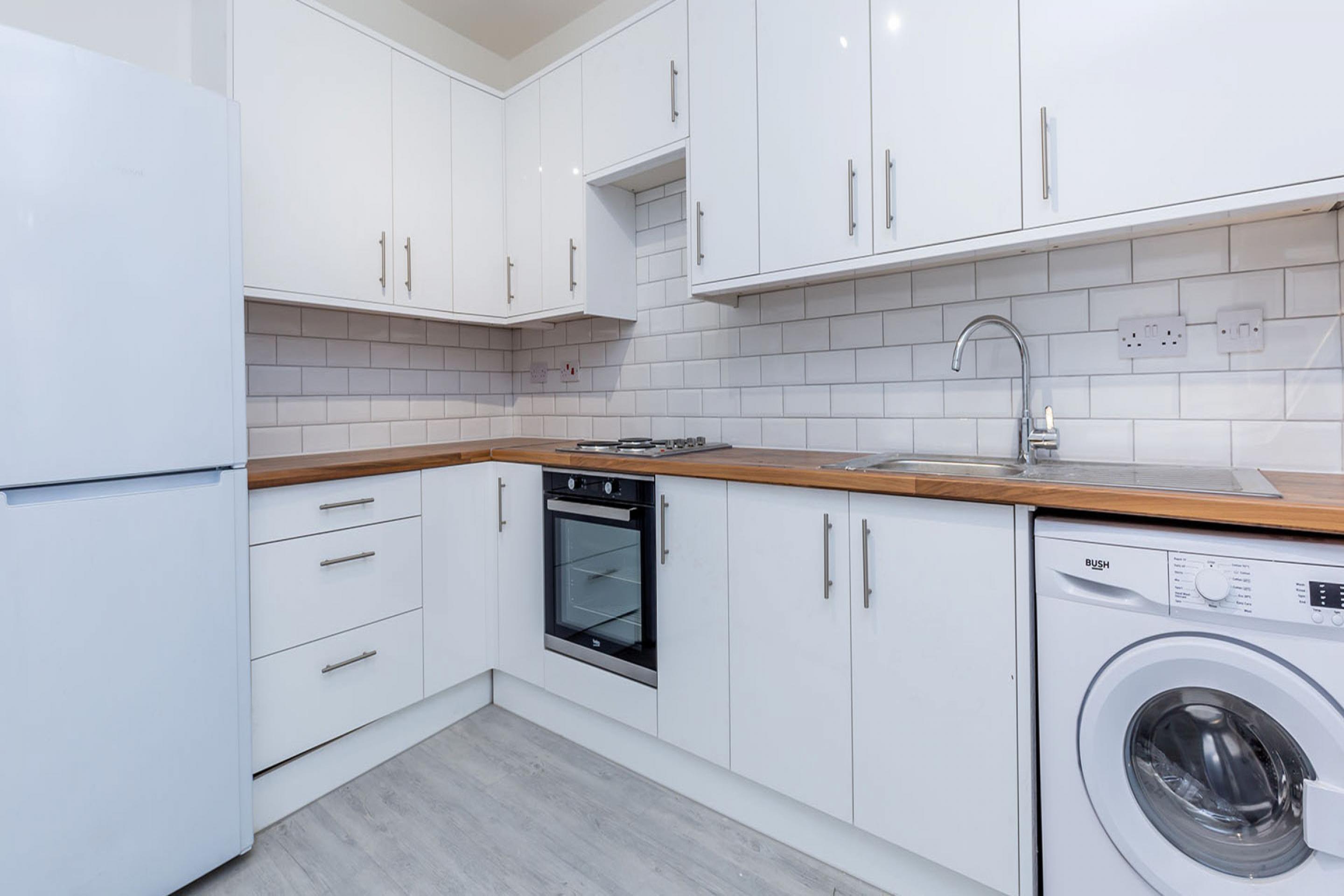 spacious 3 bedroom property close to Hackney downs Foulden Road , Stoke Newington N16