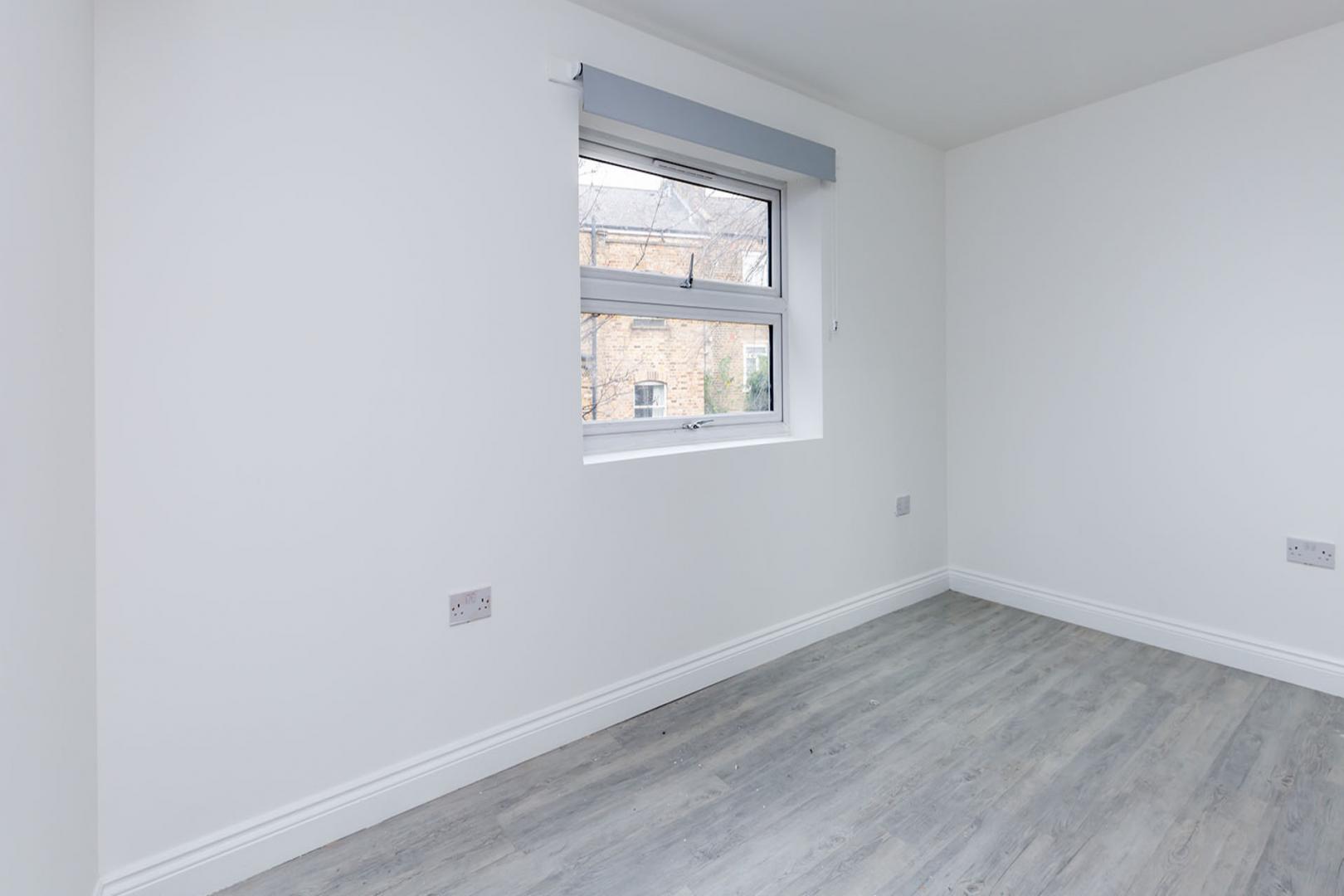 spacious 3 bedroom property close to Hackney downs Foulden Road , Stoke Newington