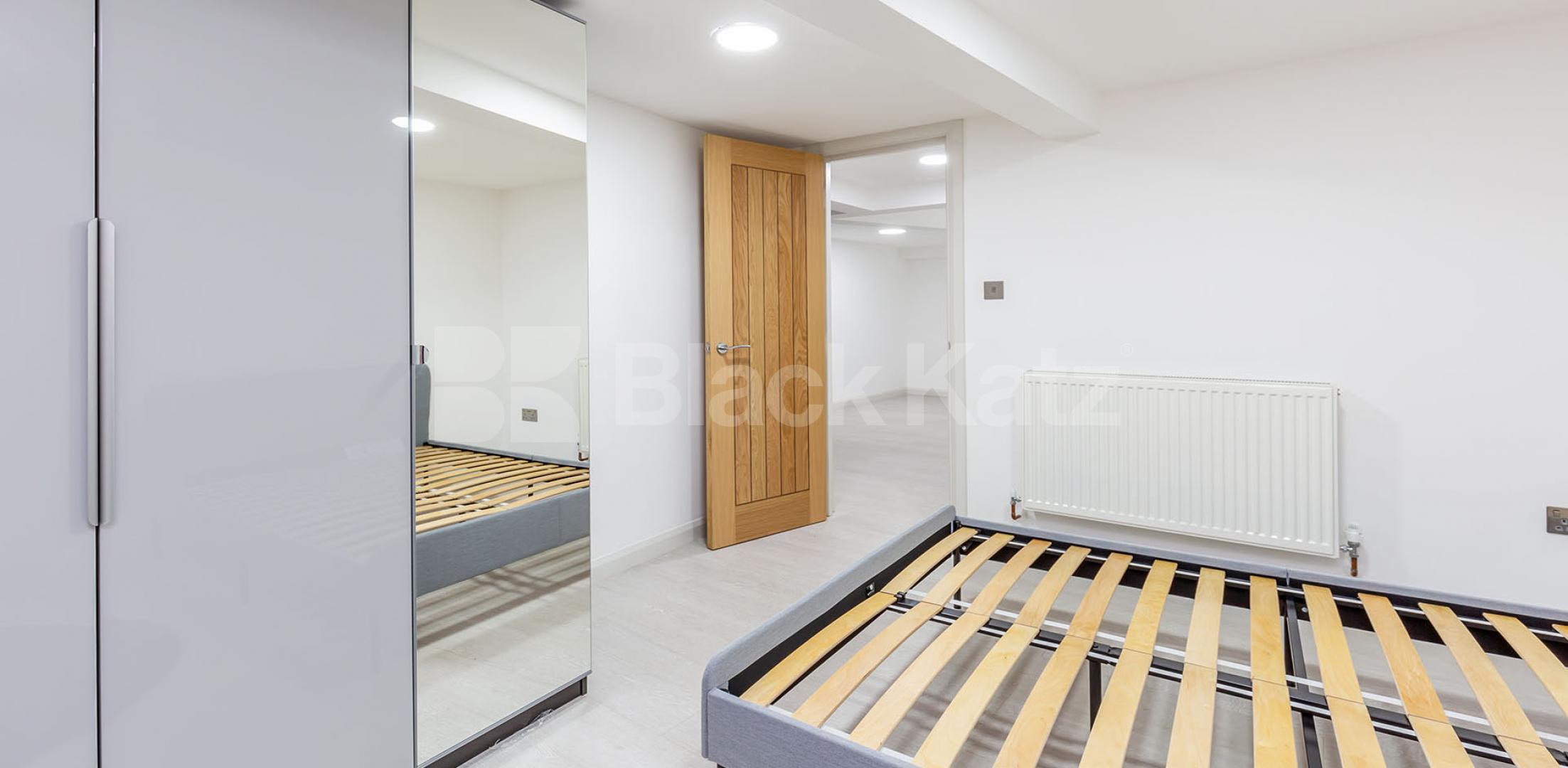 			NEWLY RENOVATED 2 BED, 2 Bedroom, 1 bath, 1 reception Apartment			 FORBURG ROAD, STOKE NEWINGTON - UPPER CLAPTON