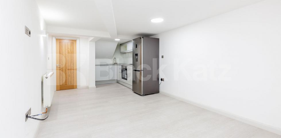 			NEWLY RENOVATED 2 BED, 2 Bedroom, 1 bath, 1 reception Apartment			 FORBURG ROAD, STOKE NEWINGTON - UPPER CLAPTON