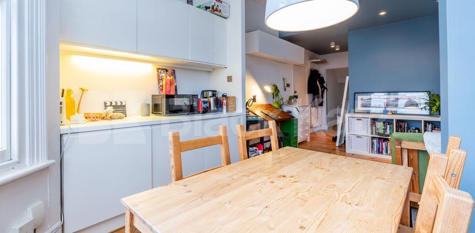 			BEAUTIFUL 2 BED, 2 Bedroom, 1 bath, 1 reception Apartment			 Christchurch Road, Crouch End