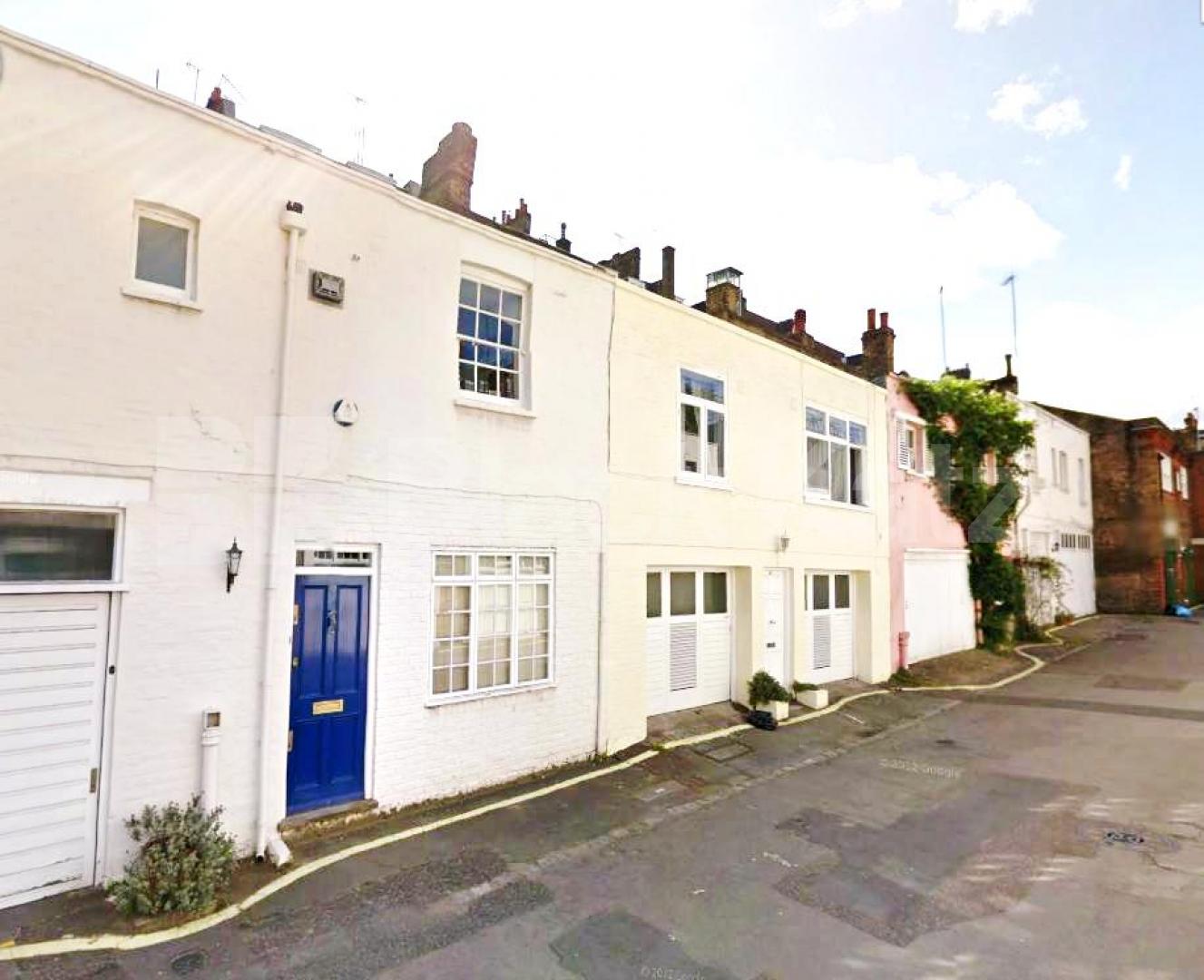 			NEW INSTRUCTION!, 2 Bedroom, 1 bath, 1 reception Flat			 Devonshire Mews West, MARYLEBONE