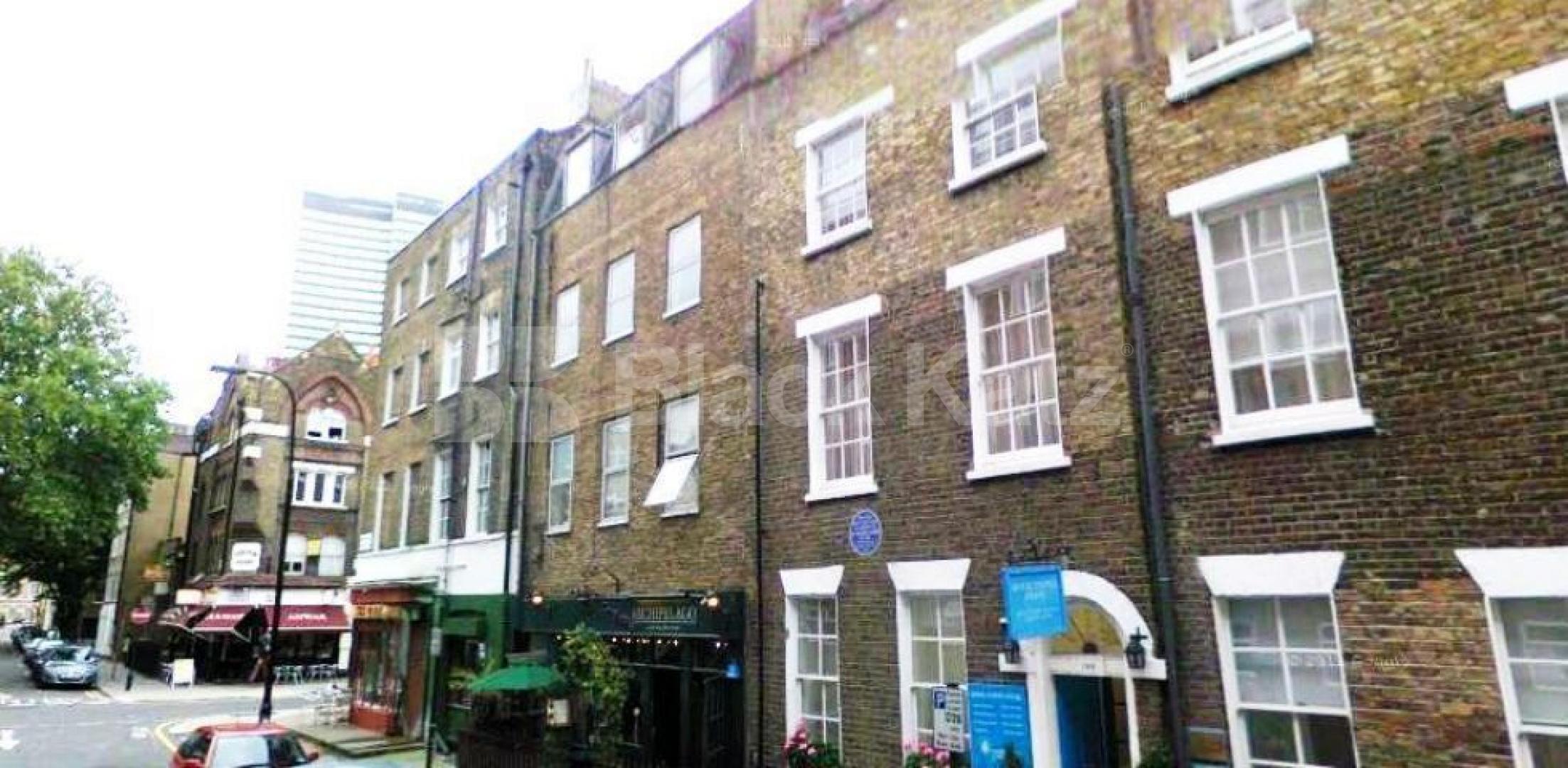 			Ideal for 3 students!, 2 Bedroom, 1 bath, 1 reception Flat			 Whitfield Street, Warren Street