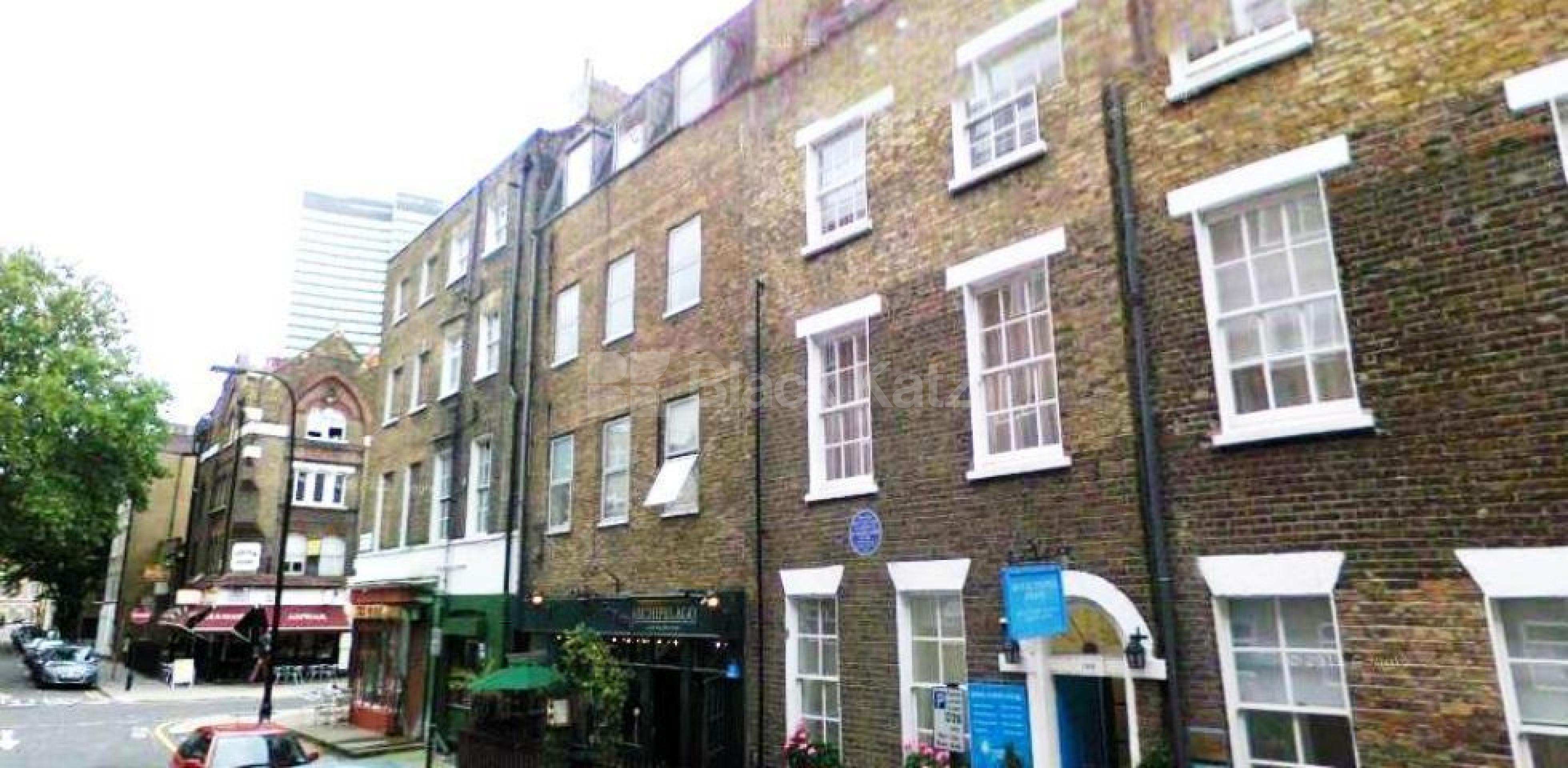 			Ideal for 3 students!, 2 Bedroom, 1 bath, 1 reception Flat			 Whitfield Street, Warren Street W1T