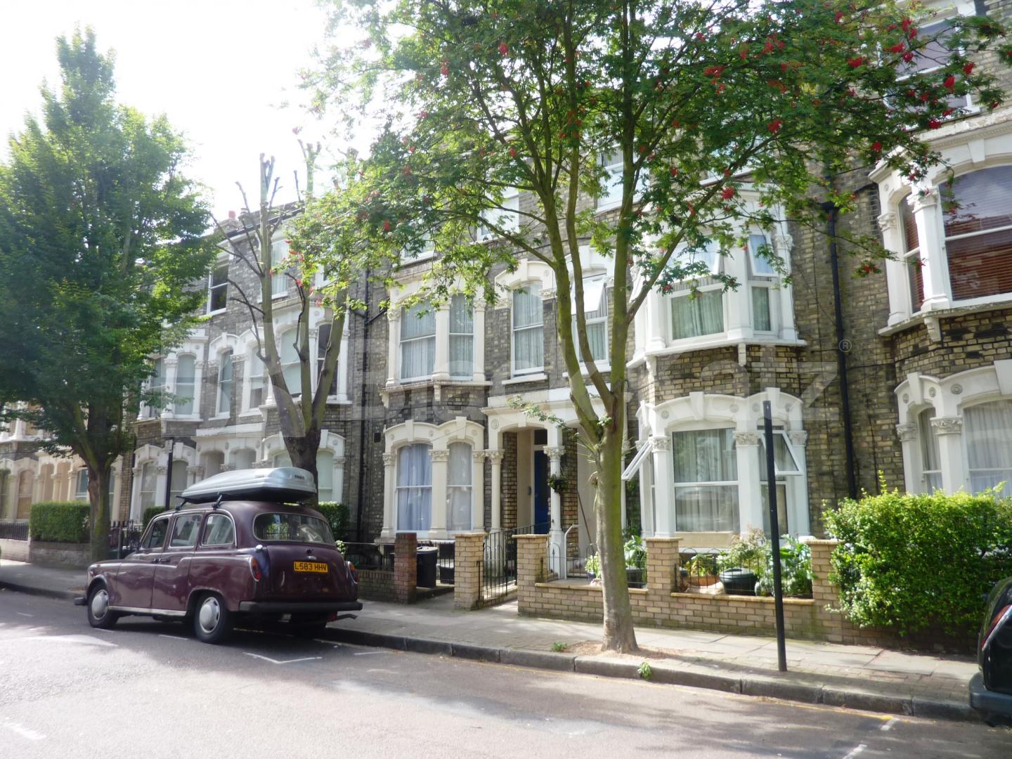 			3 Bedroom, 1 bath, 1 reception Flat			 Tabley Road, Holloway