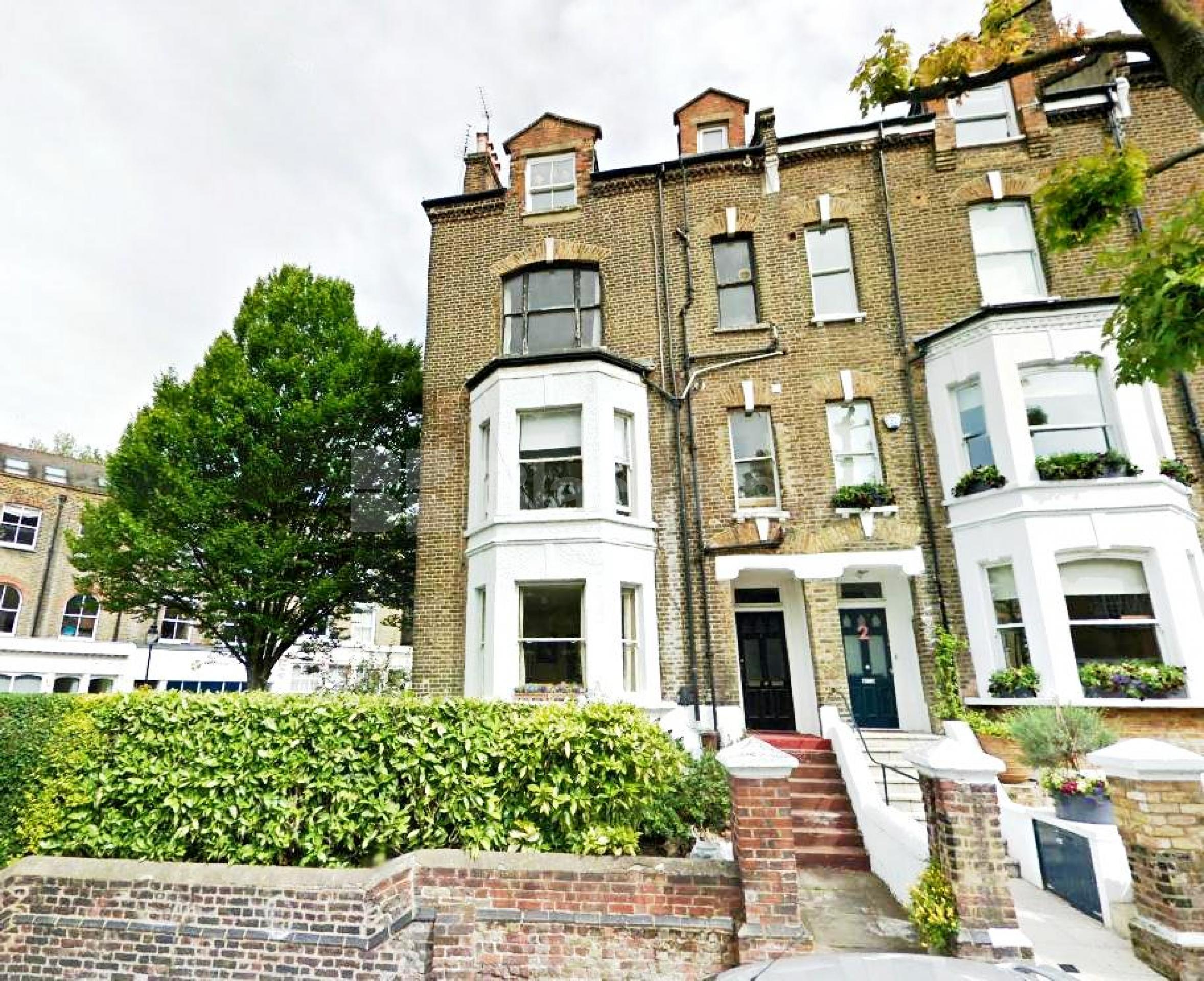 			NEW INSTRUCTION / AVAILABLE NOW!!!, 2 Bedroom, 1 bath, 1 reception Flat			 Parliment hill, Hampstead nw3