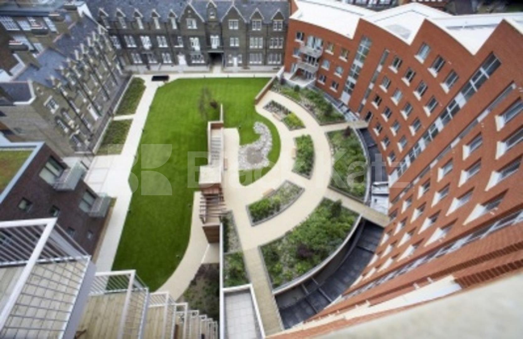 			NEW INSTRUCTION!, 2 Bedroom, 1 bath, 1 reception Flat			 Eden Grove, HOLLOWAY 