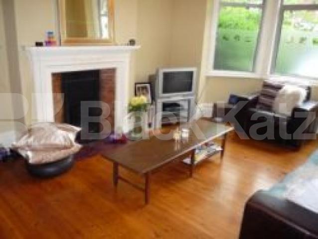 			A MUST SEE HOUSE!, 5 Bedroom, 1 bath, 1 reception House			 Priory Road N8, CROUCH END