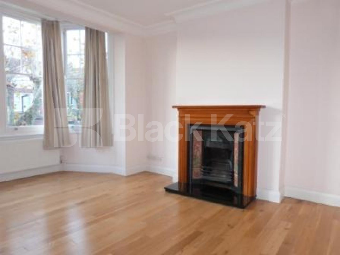 			4 Bedroom, 1 bath, 1 reception Terraced House			 Priory Ave, Crouch End