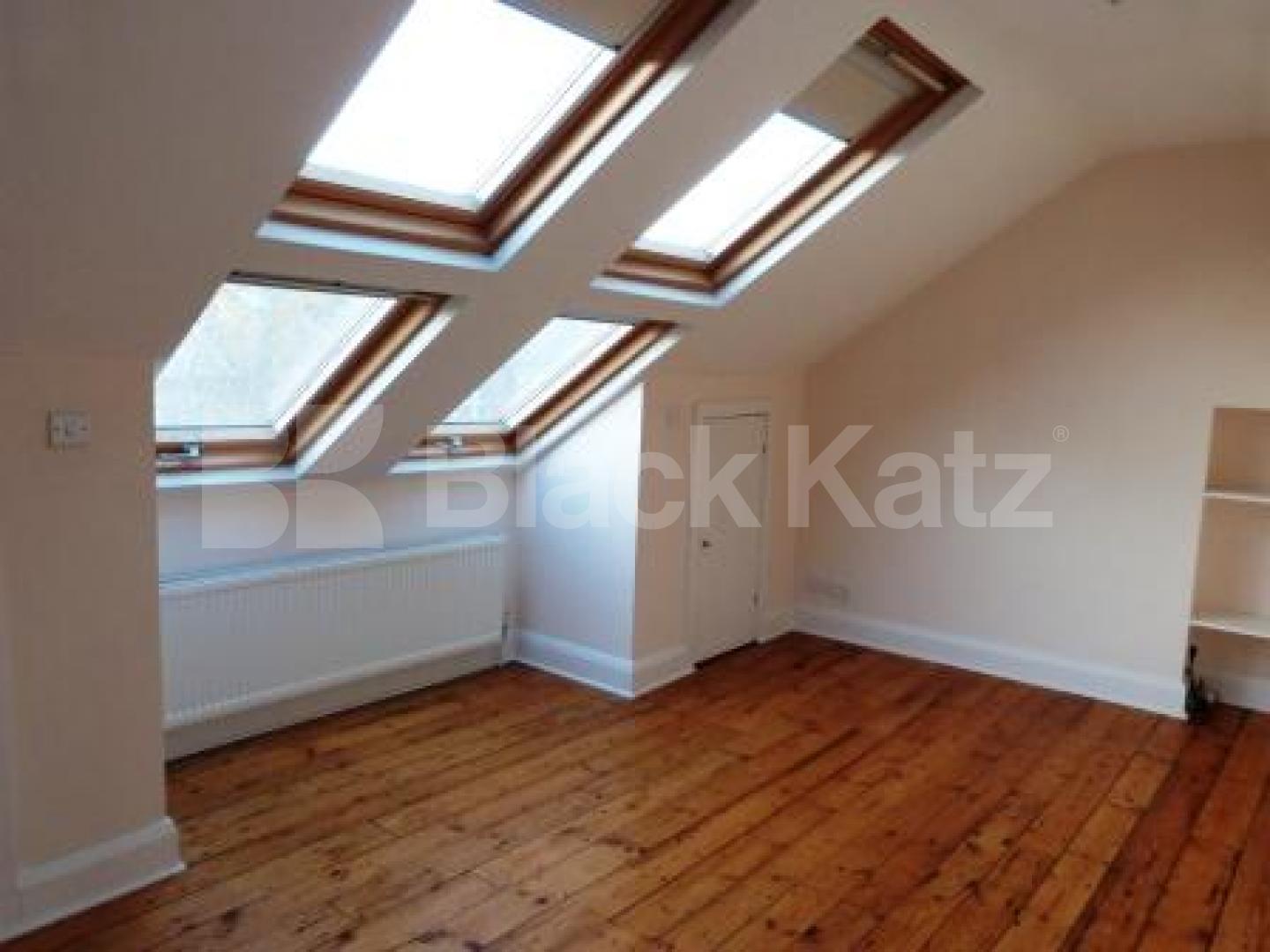 			4 Bedroom, 1 bath, 1 reception Terraced House			 Priory Ave, Crouch End