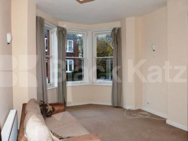 			2 Bedroom, 1 bath, 1 reception Ground Floor Flat			 Milton Park, Highgate