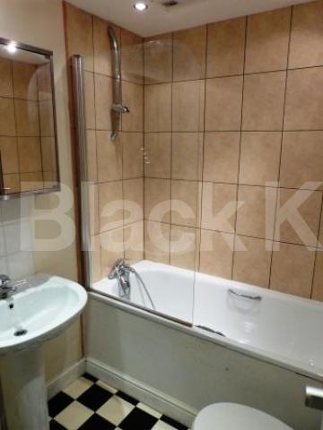 			2 Bedroom, 1 bath, 1 reception Ground Floor Flat			 Milton Park, Highgate