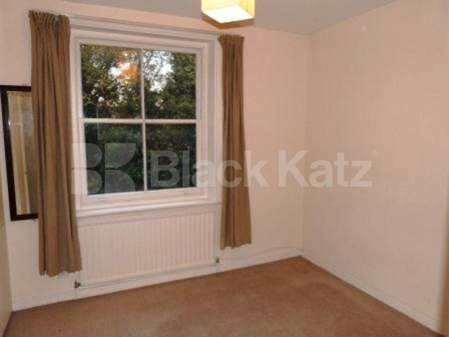 			2 Bedroom, 1 bath, 1 reception Ground Floor Flat			 Milton Park, Highgate