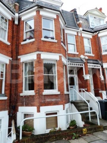 			2 Bedroom, 1 bath, 1 reception Ground Floor Flat			 Milton Park, Highgate