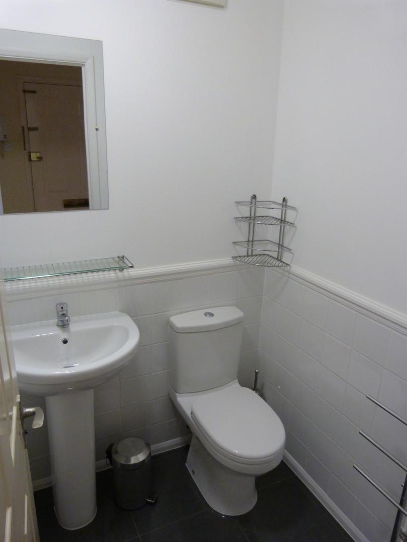 			Studio Apartment, 1 bath, 1 reception Studio			 Snowdon Drive, HENDON
