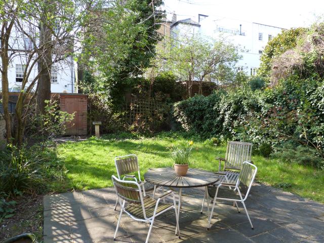 			NEW INSTRUCTION/PRIVATE GARDEN, 2 Bedroom, 1 bath, 1 reception Flat			 Priory Terrace, WEST/SOUTH HAMPSTEAD