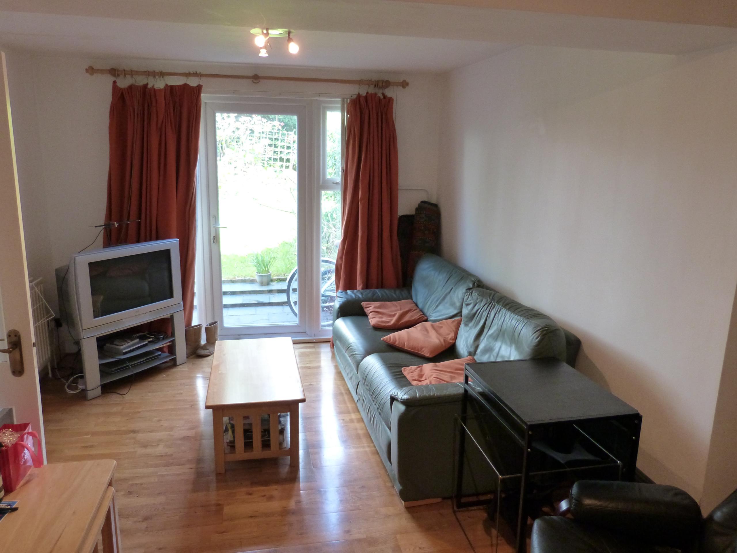 			NEW INSTRUCTION/PRIVATE GARDEN, 2 Bedroom, 1 bath, 1 reception Flat			 Priory Terrace, WEST/SOUTH HAMPSTEAD NW6