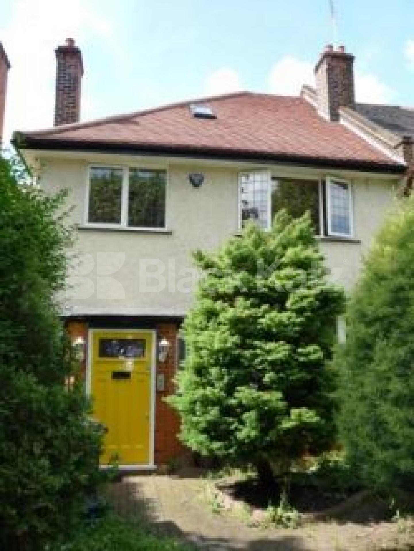 			5 DOUBLE BEDROOMS!!!!, 5 Bedroom, 1 bath, 1 reception Semi-Detached House			 Vallance Road, ALEXANDRA PALACE N22 N22