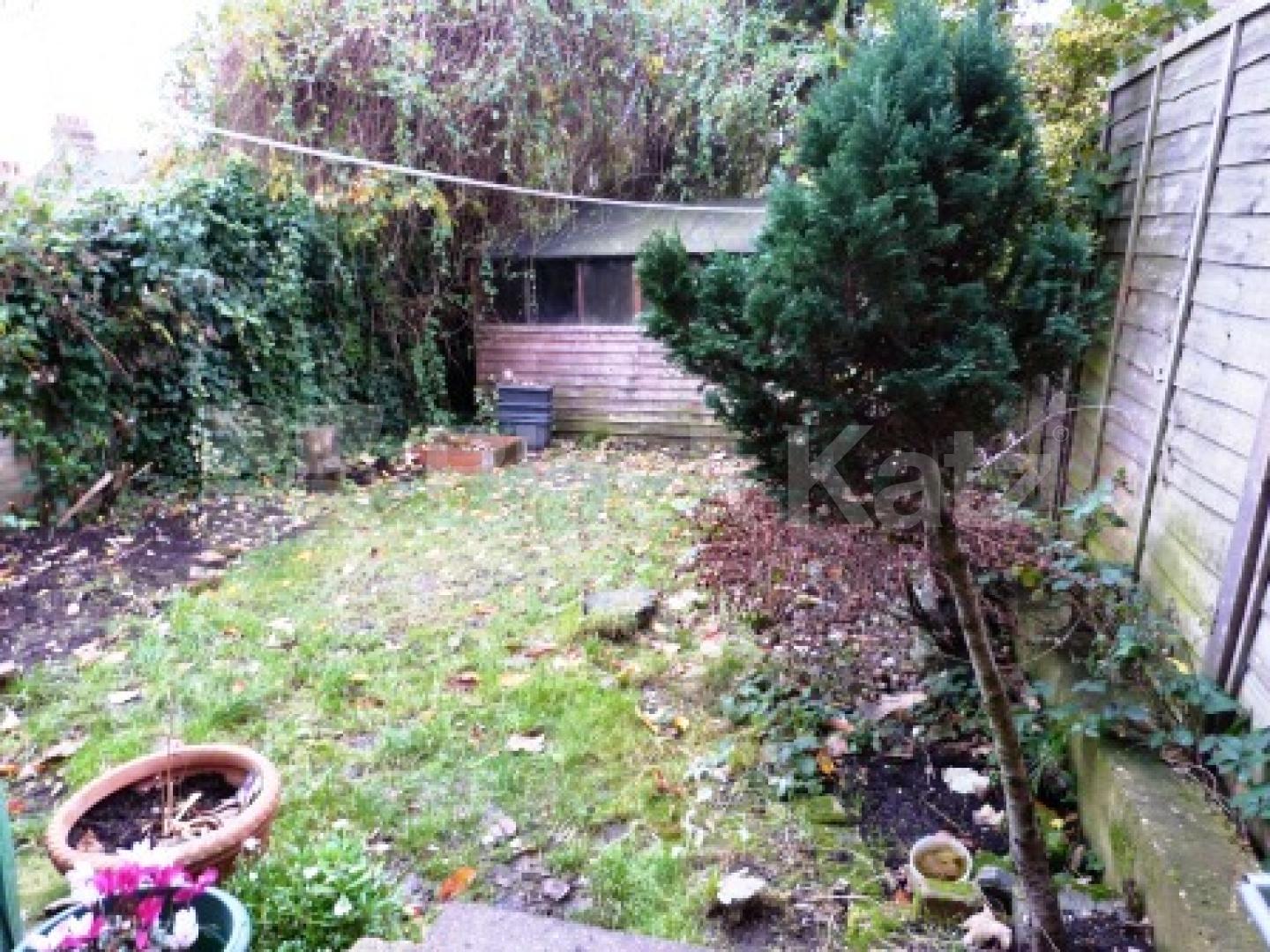 			2 Bedroom, 1 bath, 1 reception Flat			 Allison Road, Haringey Ladder