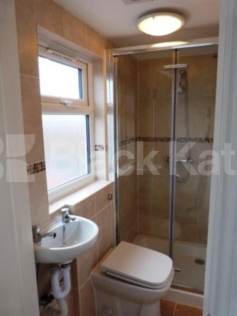 			3 Bedroom, 1 bath, 1 reception House			 Leith Road, Wood Green