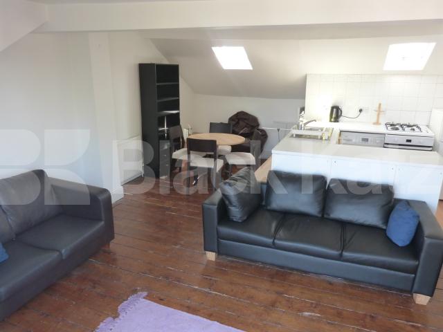 			3 Bedroom, 1 bath, 1 reception Apartment			 Goldhurst Terrace, South Hampstead