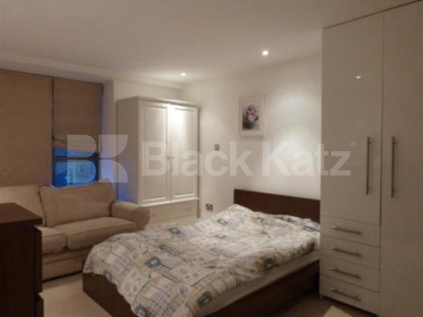 			2 Bedroom, 1 bath, 1 reception Flat			 The Village Apartments, CROUCH END N8