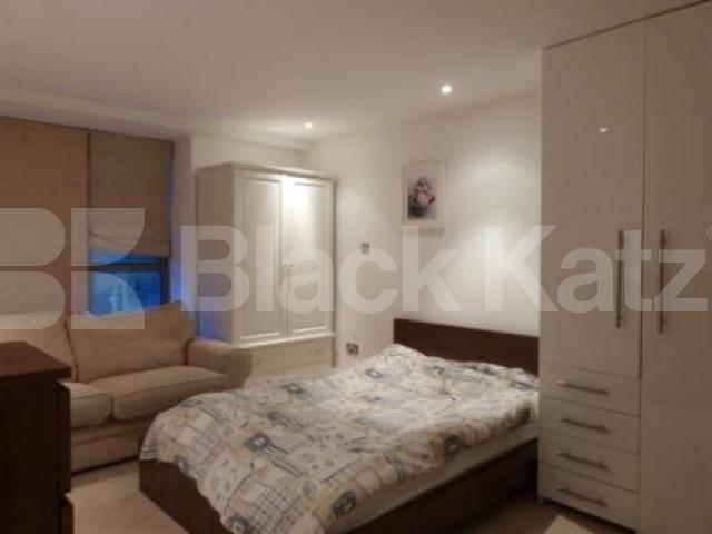 			2 Bedroom, 1 bath, 1 reception Flat			 The Village Apartments, CROUCH END N8