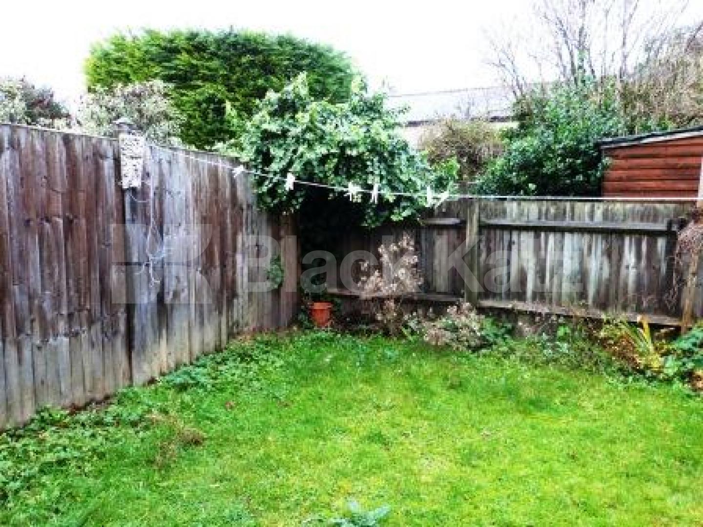 			3 Bedroom, 1 bath, 1 reception House			 Trinity Road, East Finchley